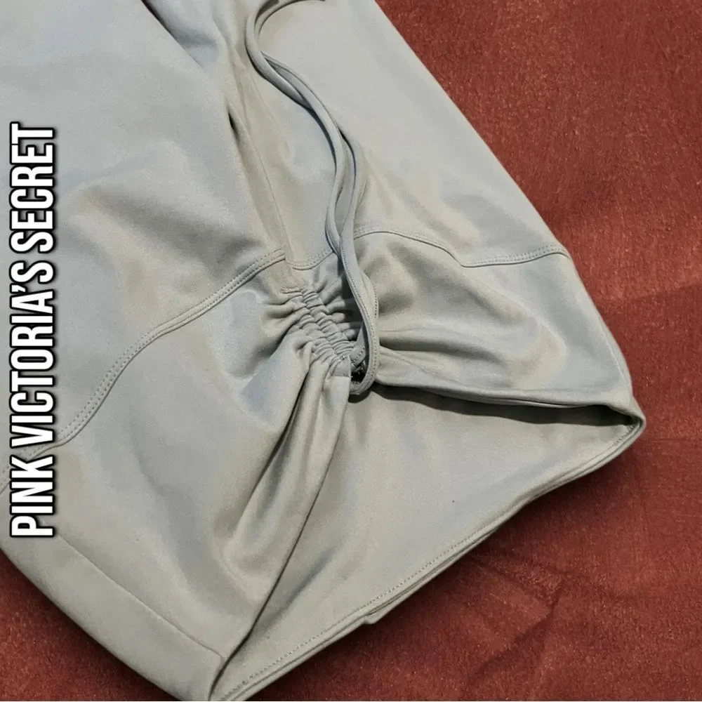 Preowned PINK Victoria’s Secret Ruched High-Waist Leggings - Size Small